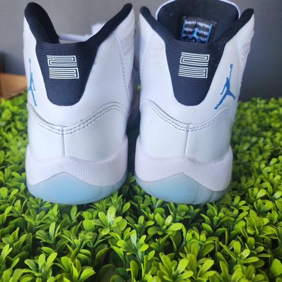 Jordan 11 Retro Legend Blue - Picture 7 of 15
